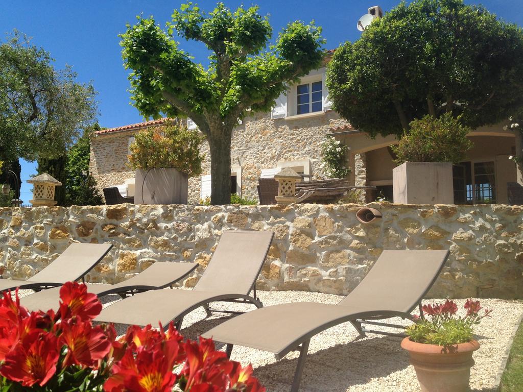 Bed and Breakfast Bastide De Fontvieille Saint-Cyr-sur-Mer Exterior foto