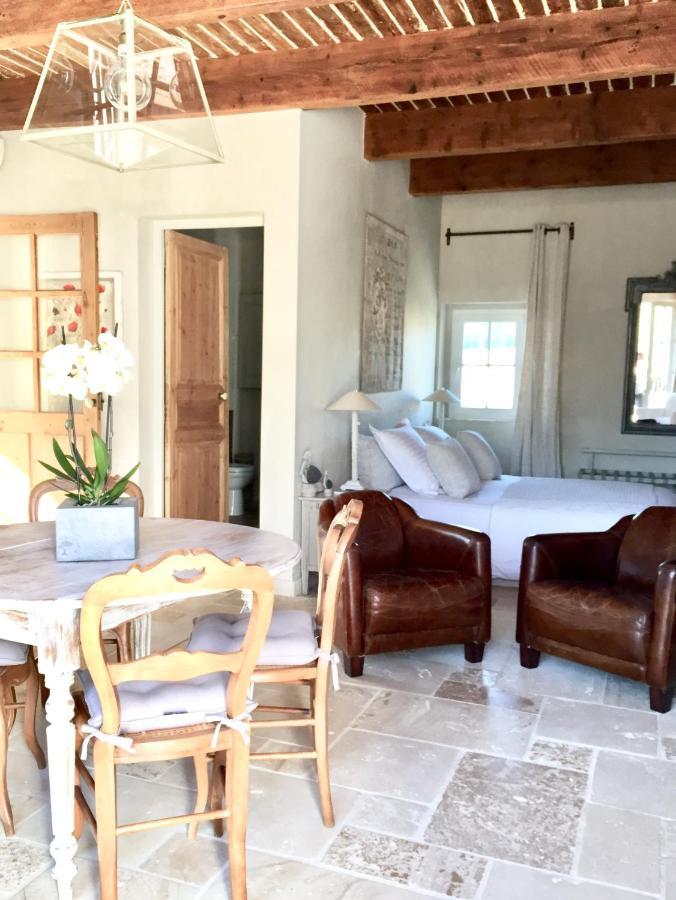Bed and Breakfast Bastide De Fontvieille Saint-Cyr-sur-Mer Exterior foto